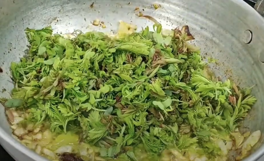 Chintachiguru Endu Royyala Kura