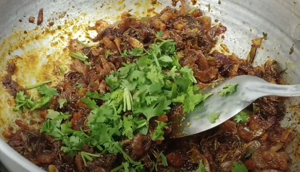 Chintachiguru Endu Royyala Kura