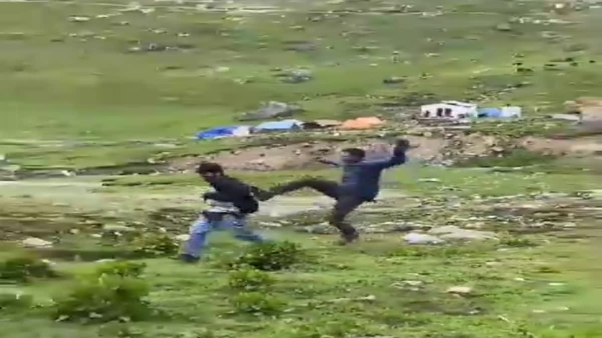 Despite warnings issued by the authorities, making reels or clicking selfies at Kedarnath shrine has gone up in Uttarakhand's Rudraprayag. In a viral video, which is doing rounds on social media, a flyer was seen taking photos of the chopper. He was standing at a corner of the helipad and was capturing images on his mobile phone. On seeing this, alert security personnel rushed towards him and gave him a hard slap. When he was fleeing from the spot, another security guard ran towards him and began kicking the man.  In the video, the passenger was seen fleeing away from the helipad and the security man continuously kicking him.