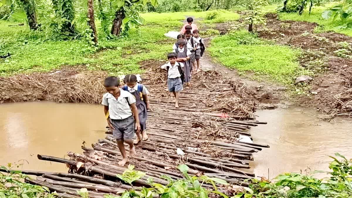 Bad roads Condition In Thane