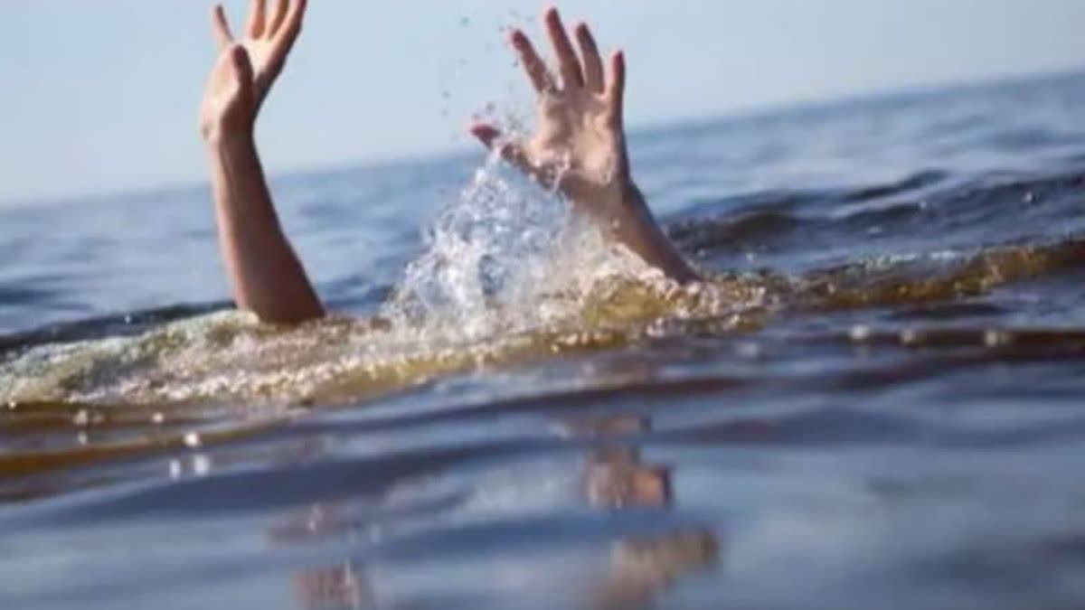 Two Girl Dies Due to Drowning