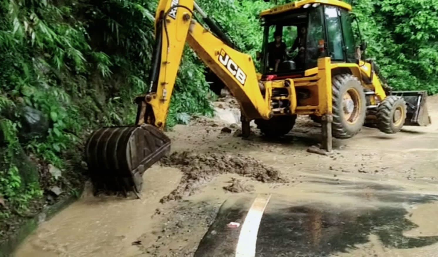 landslide in north bengal