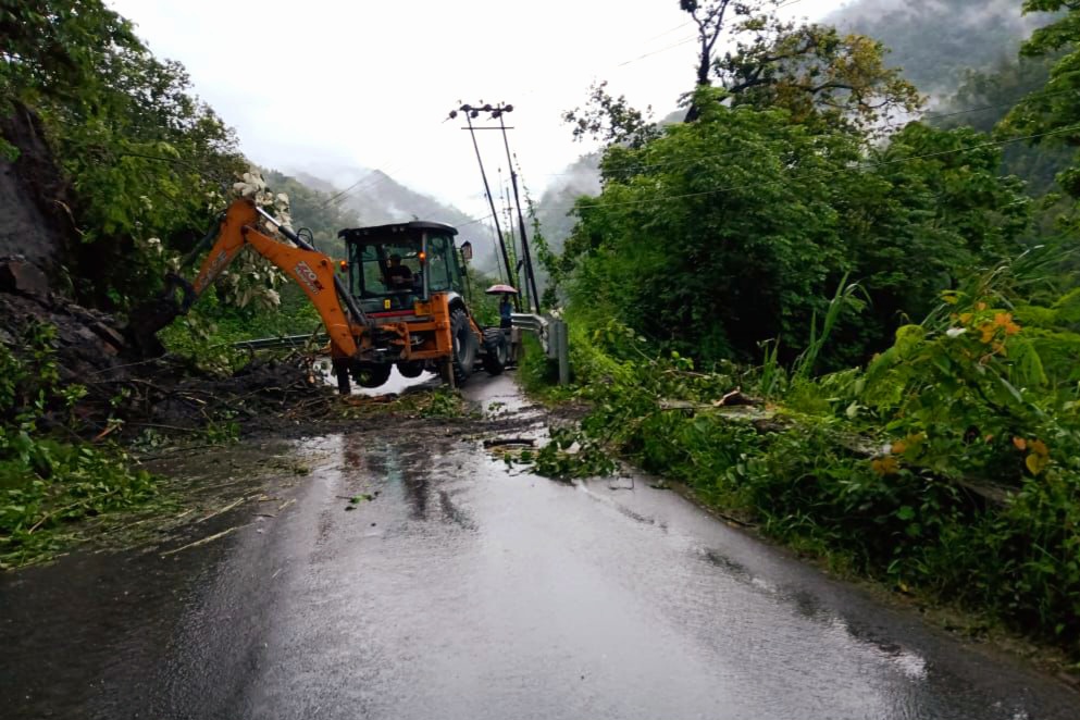 landslide in north bengal