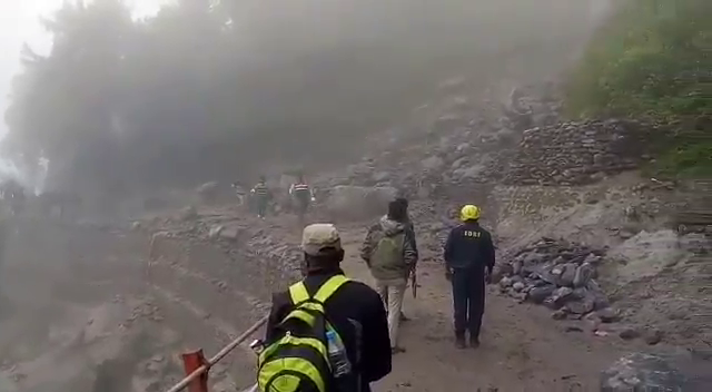 Landslide On Kedarnath Yatra Route