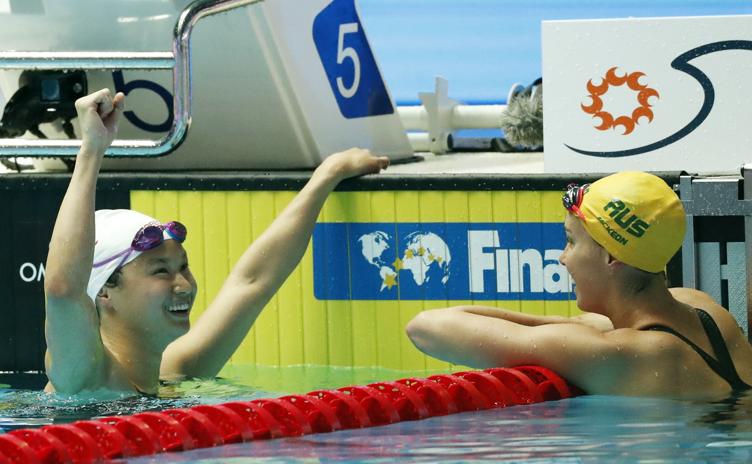 Australian swimmer Emma Mckeon biography and career achievements know his olympic medal