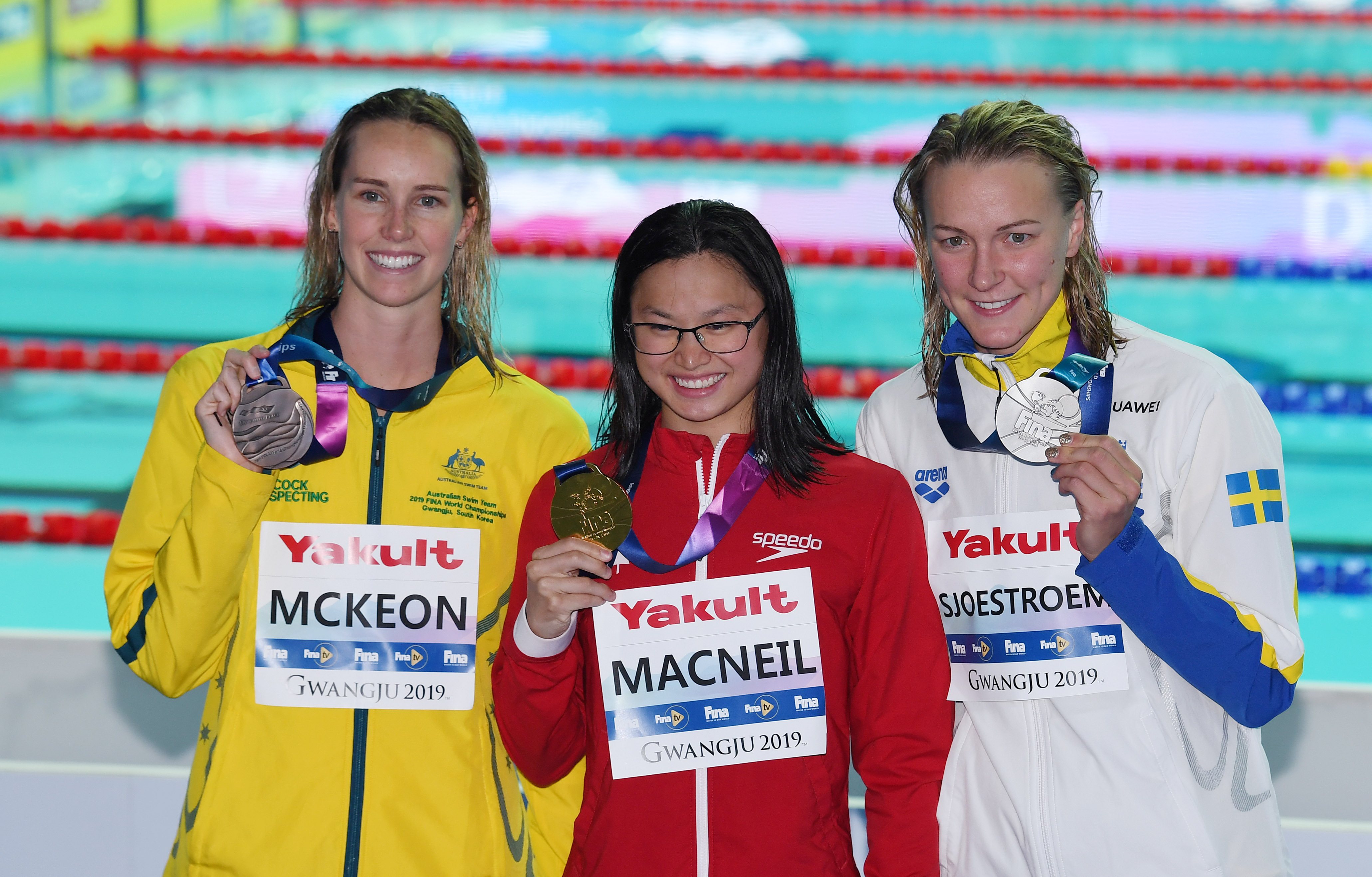 Australian swimmer Emma Mckeon biography and career achievements know his olympic medal