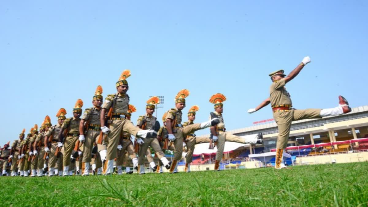 954 police medals including 230 for gallantry announced on Independence Day eve