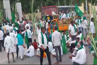 protest-by-farmers-demanding-fulfillment-of-various-demands-in-mysuru