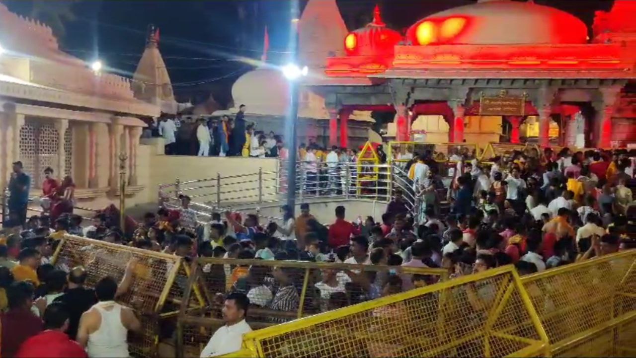 Lakhs of devotees reached Baba Mahakal