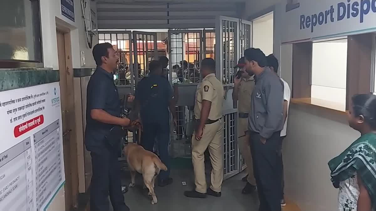 Police personnel at Kamala Nehru Hospital in Maharshtra's Pune