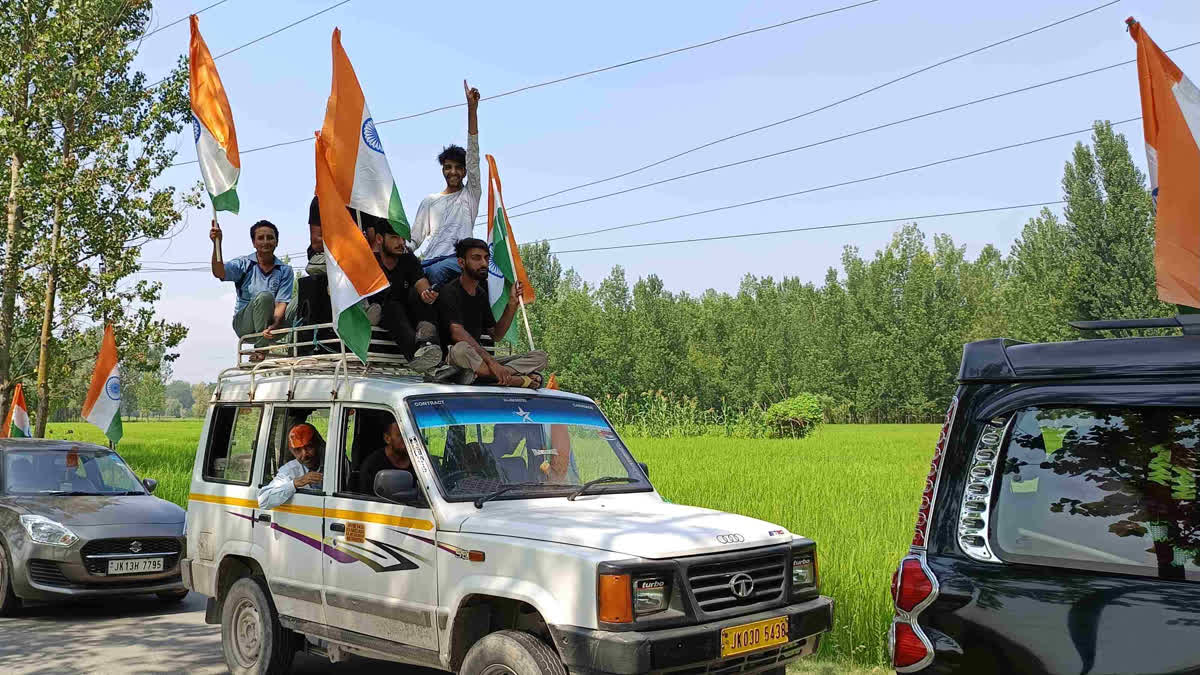 بھارتیہ جنتا پارٹی کی جانب سے جموں و کشمیر کے پلوامہ میں ترنگا ریلی کا انعقاد