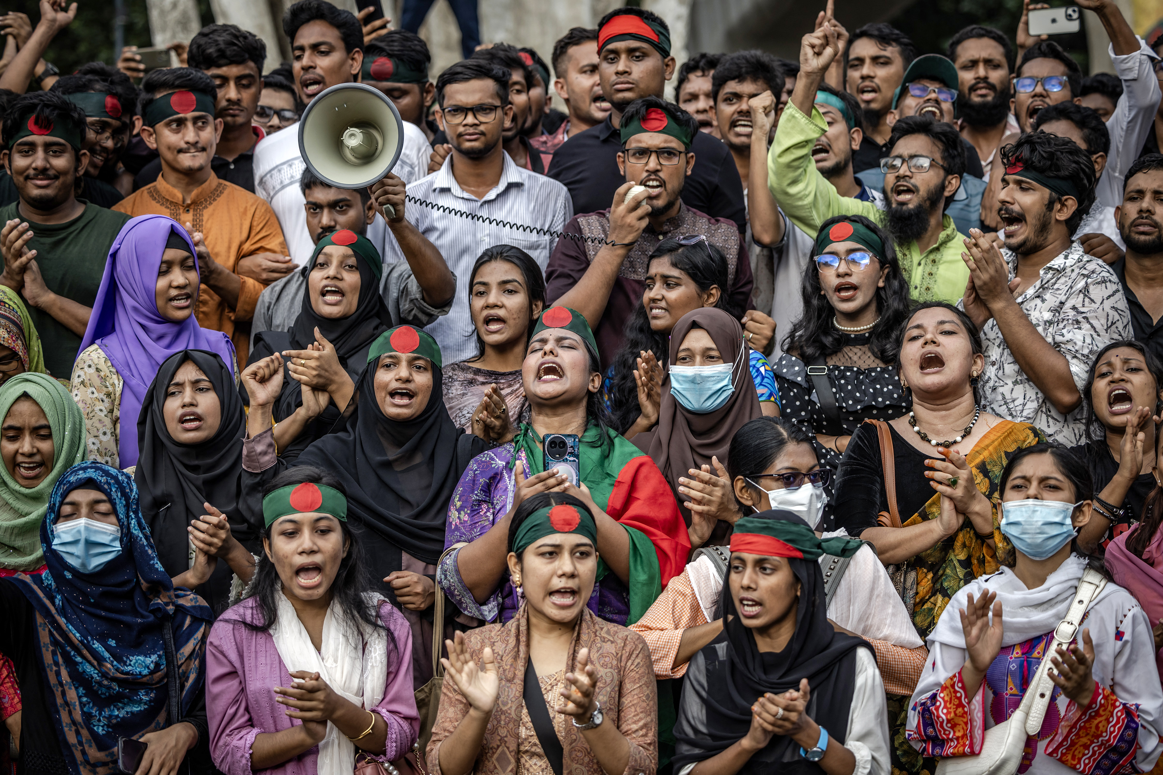 STUDENTS HELPING LEAD BANGLADESH