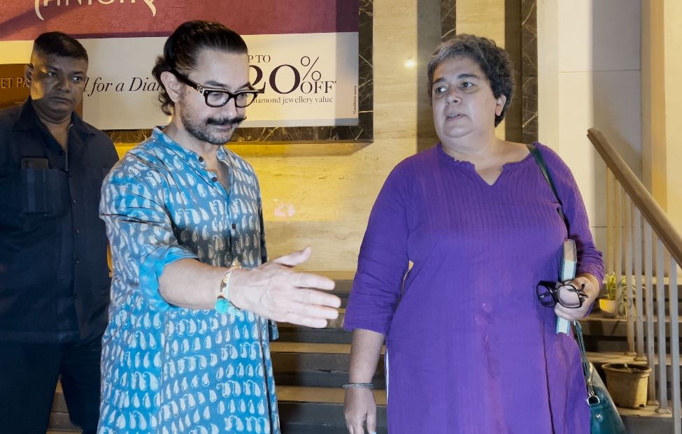 Aamir Khan snapped with ex-wife Reena Dutta in Mumbai, check out pics