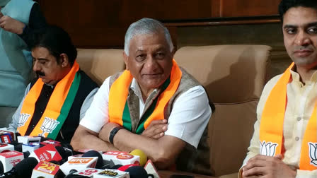 While addressing a political event in Indore, Union Minister Colonel VK Singh talked about the recent terrorist encounter operation in Anantnag on September 14.