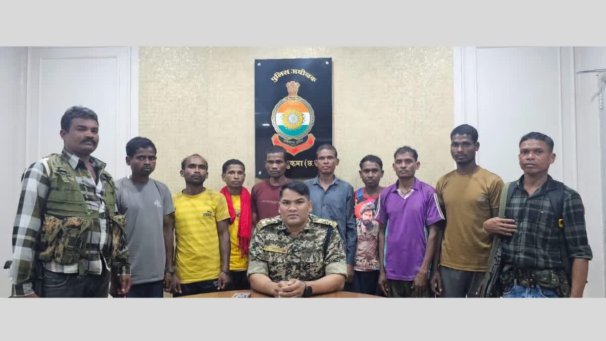 Sukma Eight Naxalites arrested