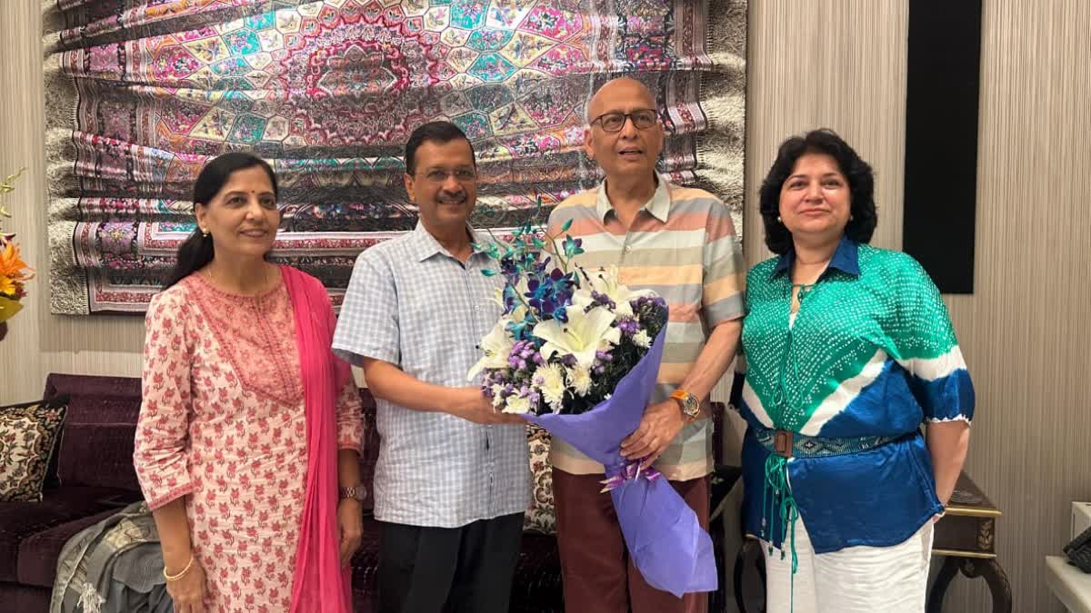 CM केजरीवाल ने अभिषेक मनु सिंघवी से की मुलाकात