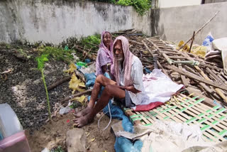 OLD COUPLE SUFFERING FROM SHELTER