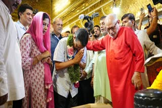 Arvind Kejriwal visit Hanuman temple