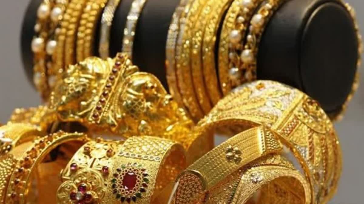 Gold price increased in kerala  Gold Price Today  സംസ്ഥാനത്ത് സ്വര്‍ണ വിലയിൽ വൻ കുതിപ്പ്  പവന് 1120 രൂപയുടെ വർധനവ്  സ്വര്‍ണ വിലയിൽ വർധനവ്  സ്വര്‍ണ വില കൂടി  kerala Gold Price Today  സംസ്ഥാനത്തെ ഇന്നത്തെ സ്വർണത്തിന്‍റെ നിരക്ക്  Gold Price  Gold rate  Todays Gold Price in Kerala  Gold Price Today 14th October 2023