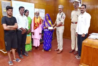 Cuddalore police help missing old lady
