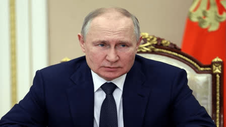 Putin stresses Israel's right to defend itself but calls for independent Palestine state