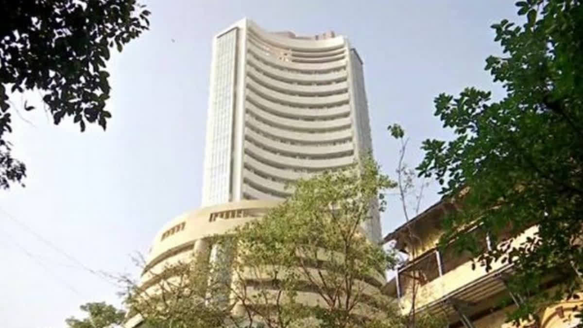 nifty-sensex-start-fresh-week-with-gains-experts-note-reduction-of-geopolitical-risks-on-markets