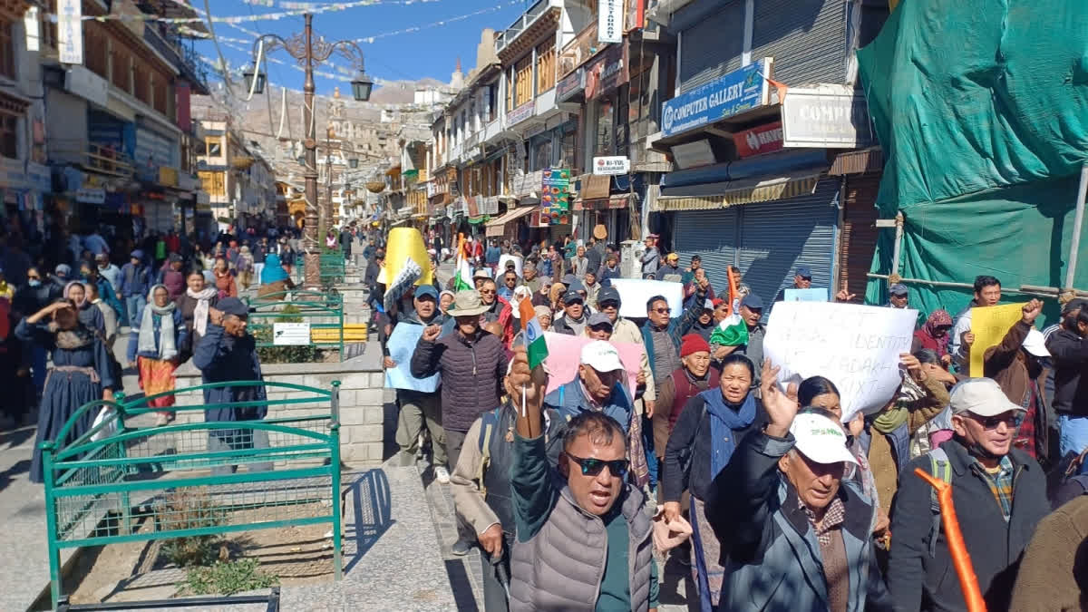 Sonam Wangchuk Hunger Strike Enters Into 9th Day; 61 Students And Supporters Detained