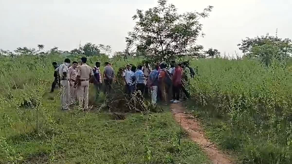 missing contractor body found in forest in Seraikela