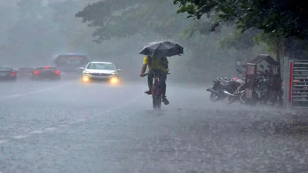 Heavy Rainfall in several districts of Andhra Pradesh due to low pressure in Bay of Bengal