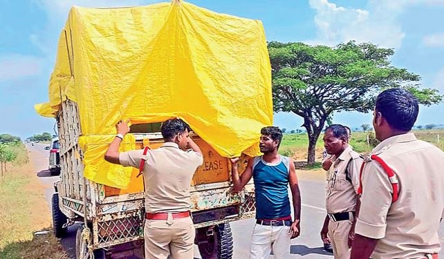 Police Checking over Election Code in Maharashtra