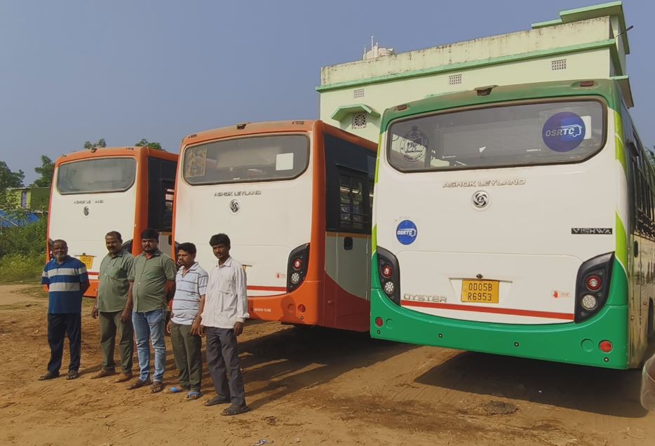 LAccMI Bus Drivers Stage Protest