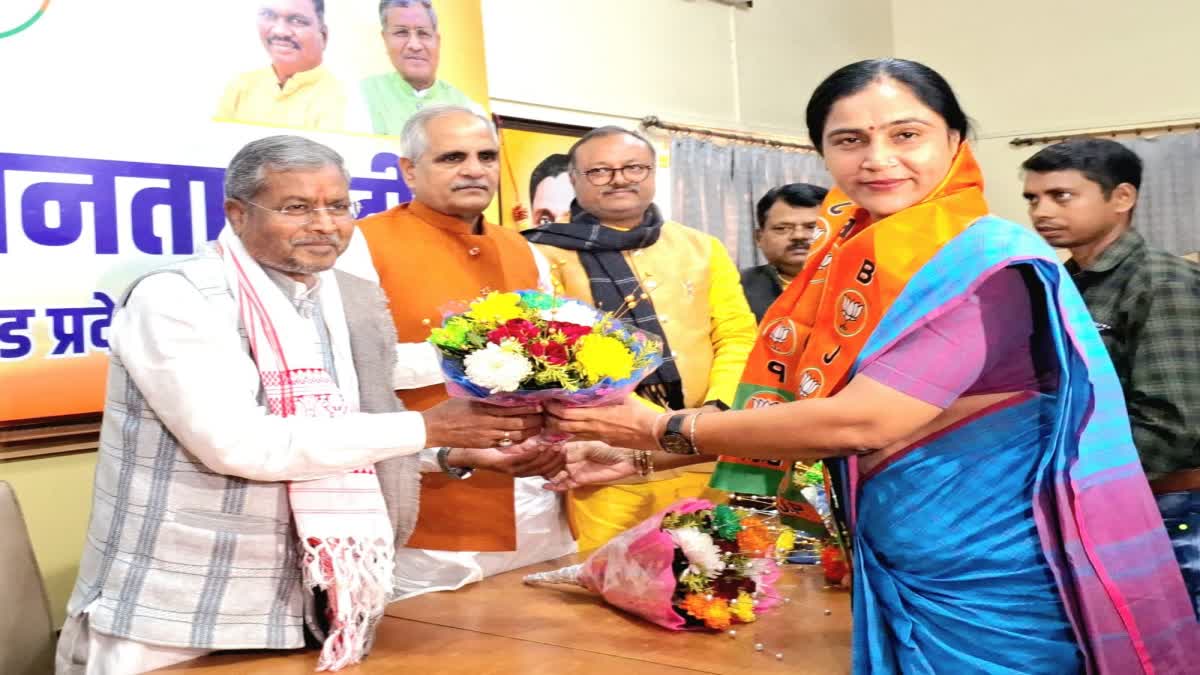 Samaresh Singh daughter in law joins BJP