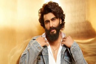 Actors Arjun Kapoor and Aditya Roy Kapur appeared in the latest episode of the popular chat show Koffee with Karan Season 8. In the episode, Arjun opened up about the constant trolls he faces due to the major age difference between him and his girlfriend Malaika.