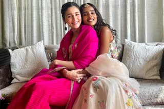 Alia Bhatt Friends Pre Wedding Pics