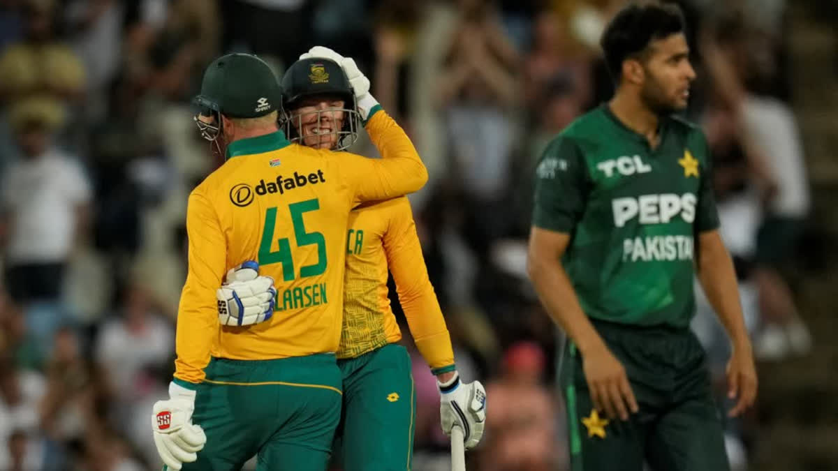 PAKISTAN LOSE AGAINST SOUTH AFRICA