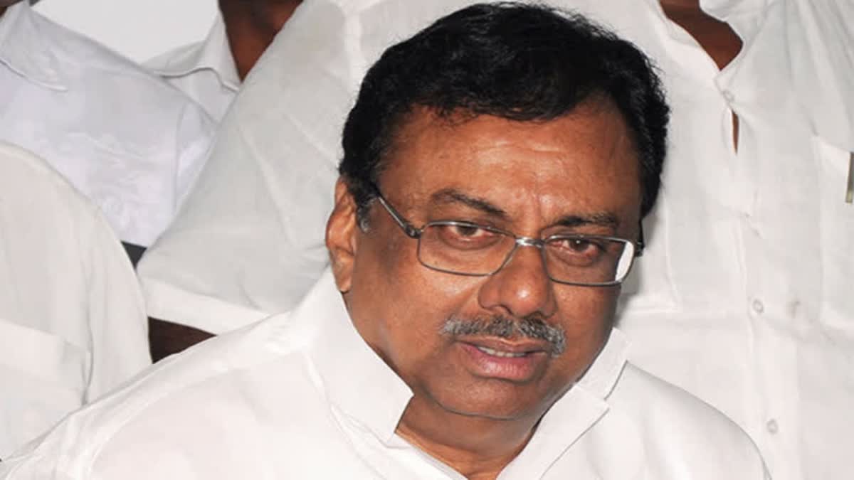 EVKS ELANGOVAN  Senior Congress Leader Elangovan  MIOT Hospital  former textile minister