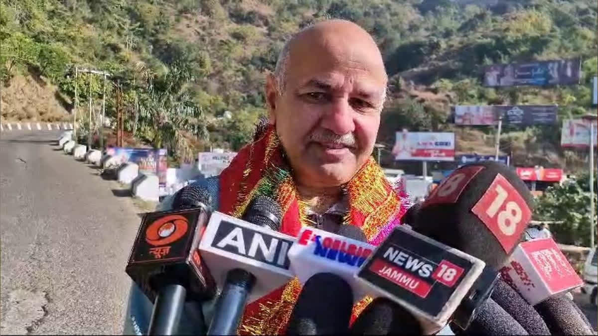 Manish Sisodia Visits Vaishno Devi Shrine, Offers Prayers For Delhi’s Prosperity