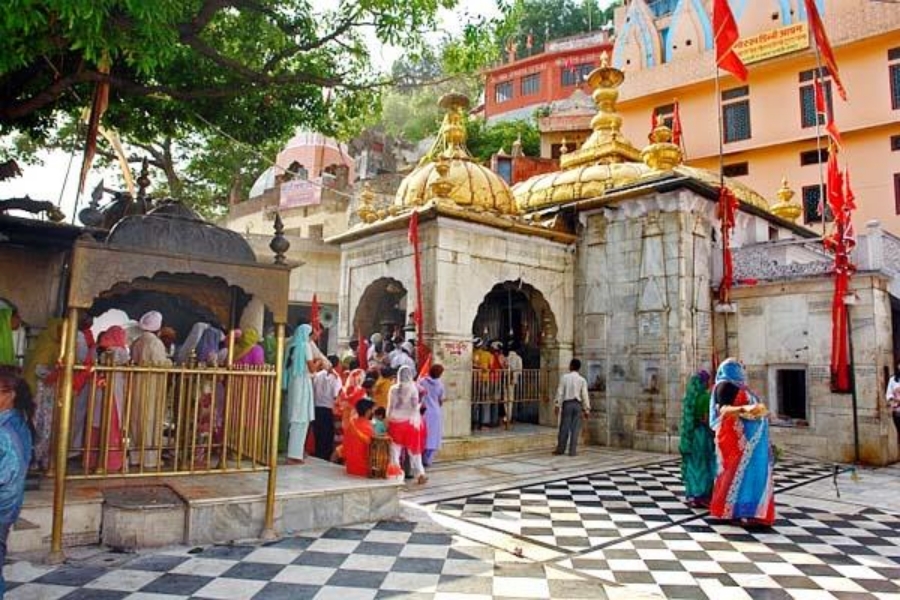 Jwalamukhi Temple