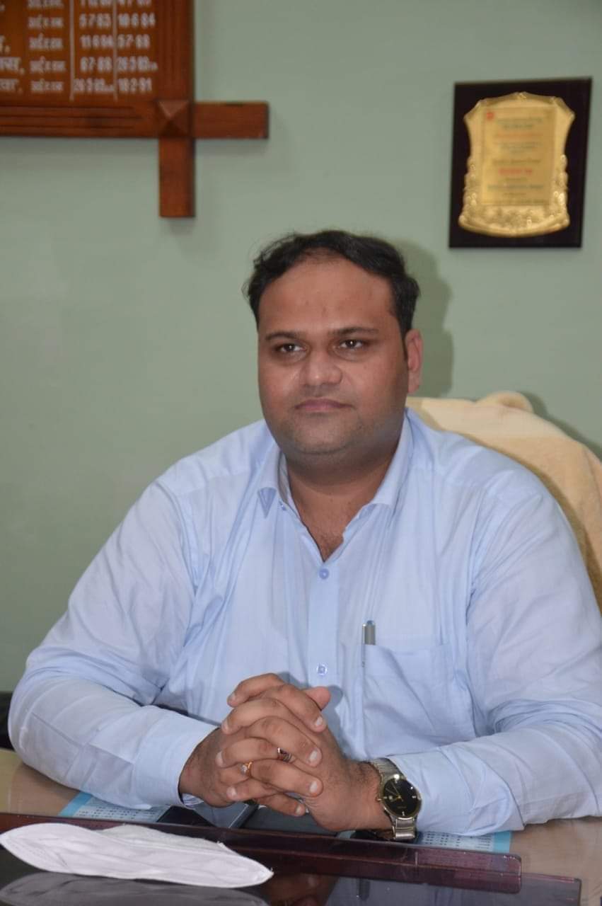 Jabalpur collector, జబల్​పుర్ కలెక్టర్​