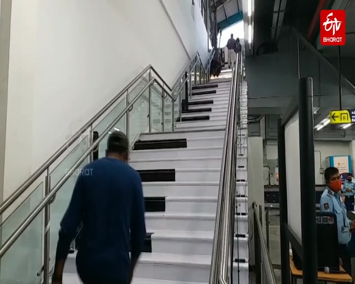 musical staircase in metro