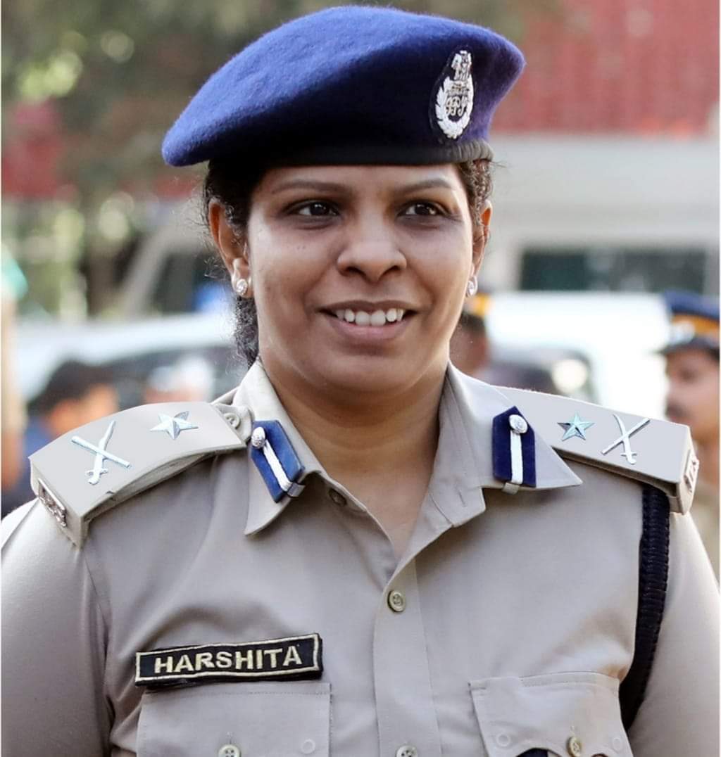 Reshuffle in police department Kerala  Harshita Athalloori transferred to Intelligence  പൊലീസ് തലപ്പത്ത് വൻ അഴിച്ചുപണി  ഐജി സ്‌പർജൻകുമാർ തിരുവനന്തപുരം കമ്മീഷണർ  ഐജിമാർക്ക് സ്ഥാനക്കയറ്റം  ഐജി ഹർഷിത അട്ടല്ലൂരിയെ ഇന്‍റലിജൻസിഐജി ഹർഷിത അട്ടല്ലൂരിയെ ഇന്‍റലിജൻസിൽ