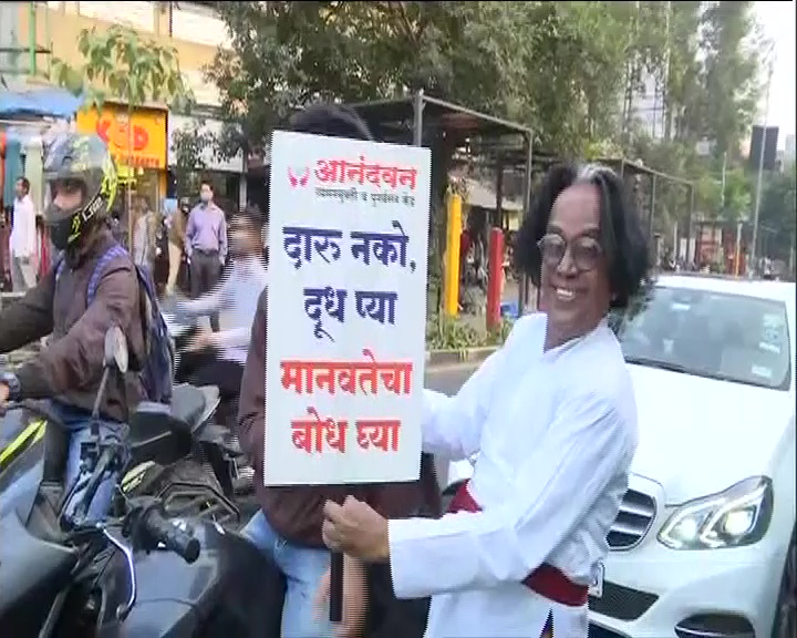 man dressed up as Ravana