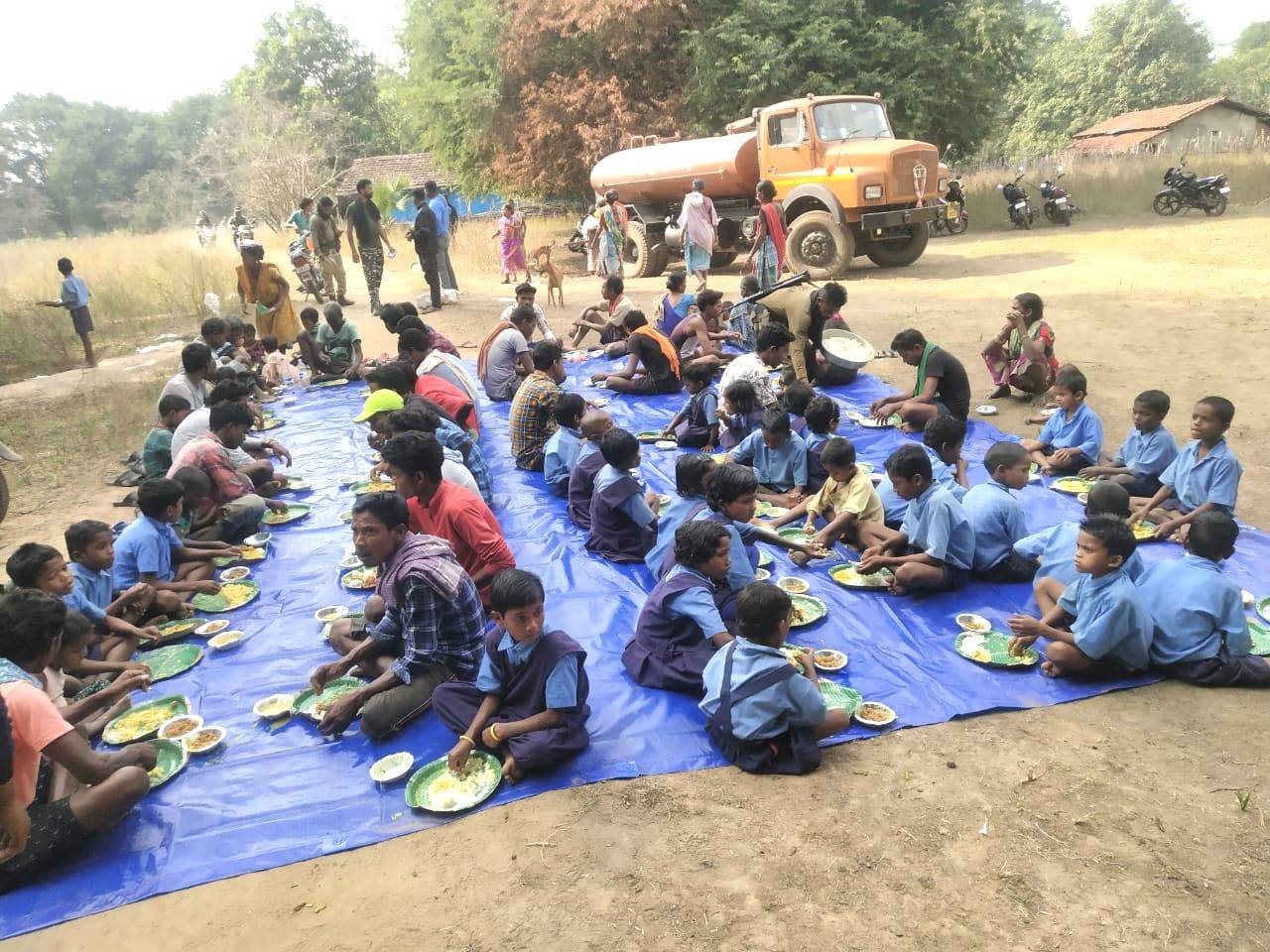 naxals surrendered