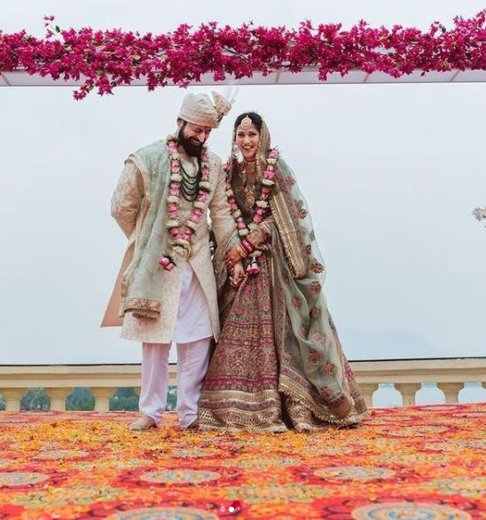 Mohit Raina marries partner Aditi  mohit raina wedding pics  mohit raina ties knot  മോഹിത് റെയ്‌ന അദിതി വിവാഹം  ദേവോൺ കെ ദേവ് മഹാദേവ് താരത്തിന്‍റെ രഹസ്യവിവാഹം  ഉറി ആക്ടർ മോഹിത് റെയ്ന വിവാഹ ചിത്രം  Devon Ke Dev Mahadev actor wedding pics  uri actor secret marriage ceremony