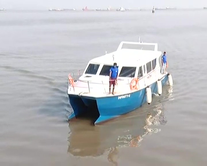 water taxi in Mumbai