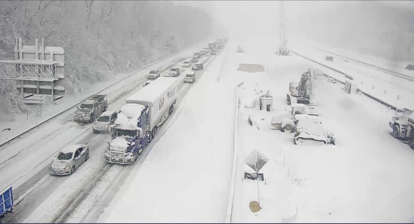 Virginia highway shuts down due to snow