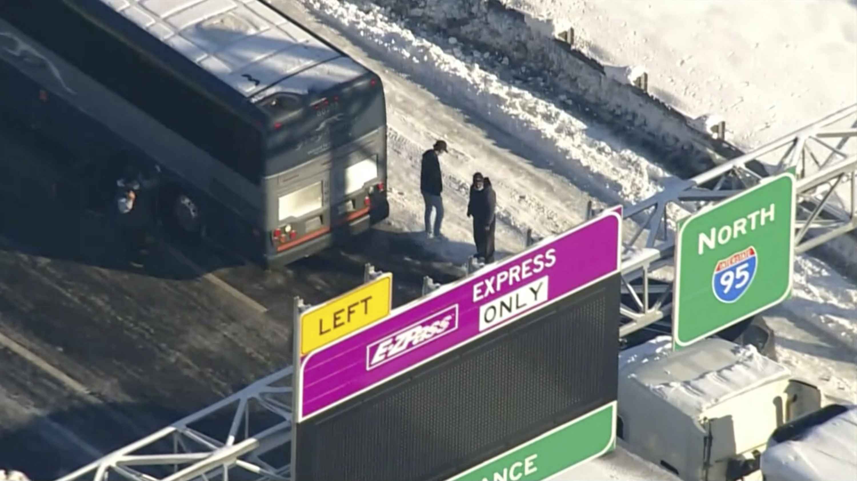 Virginia highway shuts down due to snow