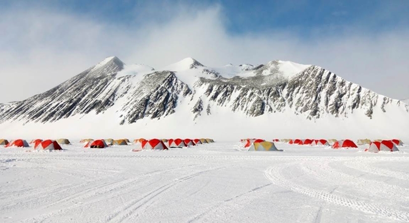 Scientists explore Thwaites, Antarctica's 'doomsday' glacier