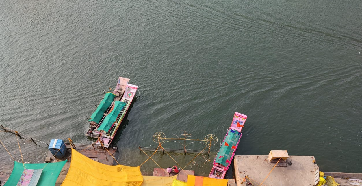 Restriction on ghats of Omkareshwar