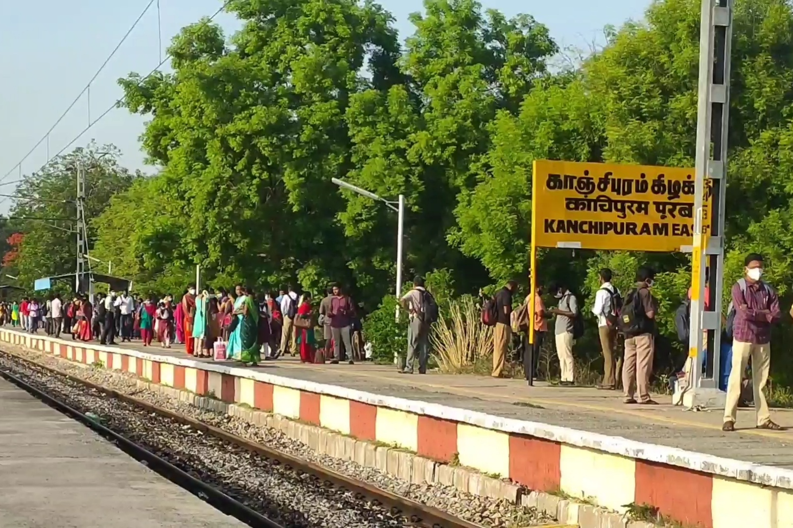 2 டோஸ் தடுப்பூசி செலுத்தியிருந்தால் மட்டுமே ரயில்வே டிக்கேட்